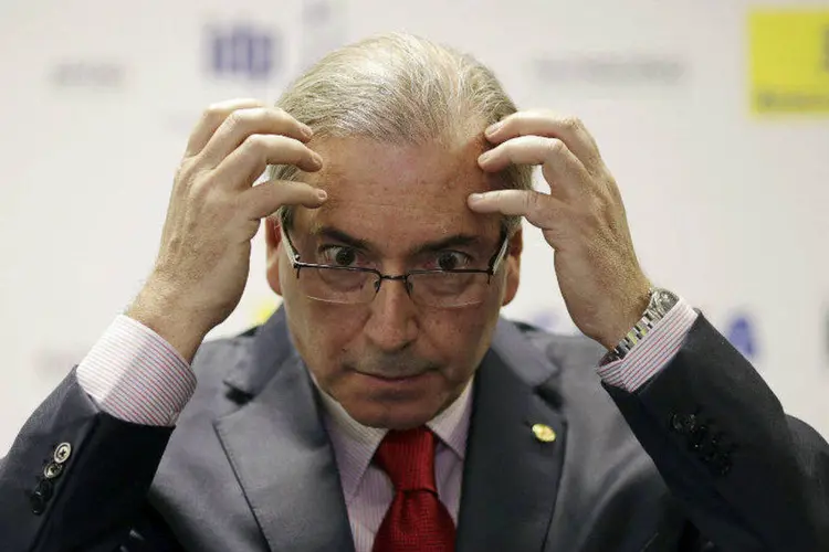 
	Impeachment: o poder de Cunha de aceitar ou rejeitar pedidos continuaria intacto. Ent&atilde;o por que ele n&atilde;o toma uma decis&atilde;o?
 (Ueslei Marcelino/Reuters)