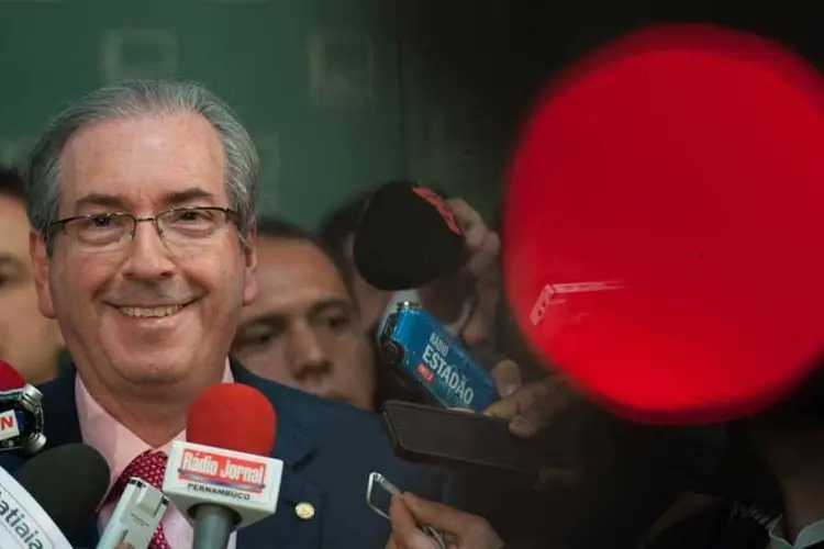 
	Eduardo Cunha &eacute; acusado de ter recebido US$ 5 milh&otilde;es para viabilizar a contrata&ccedil;&atilde;o de dois navios-sonda pela Petrobras
 (Fabio Rodrigues Pozzebom/Agência Brasil)