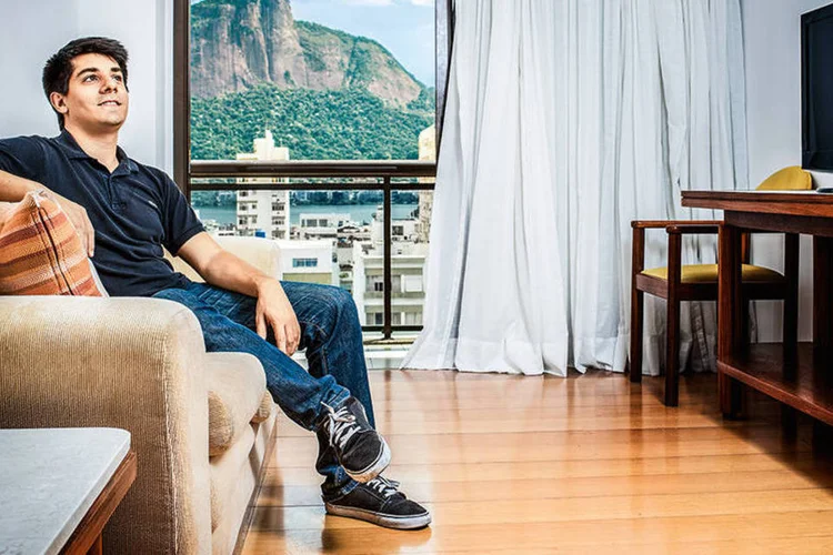 Lucas Herdy, anfitrião do site Airbnb: o aluguel de apartamento rende até 5 000 reais por mês (Eduardo Zappa/Exame)
