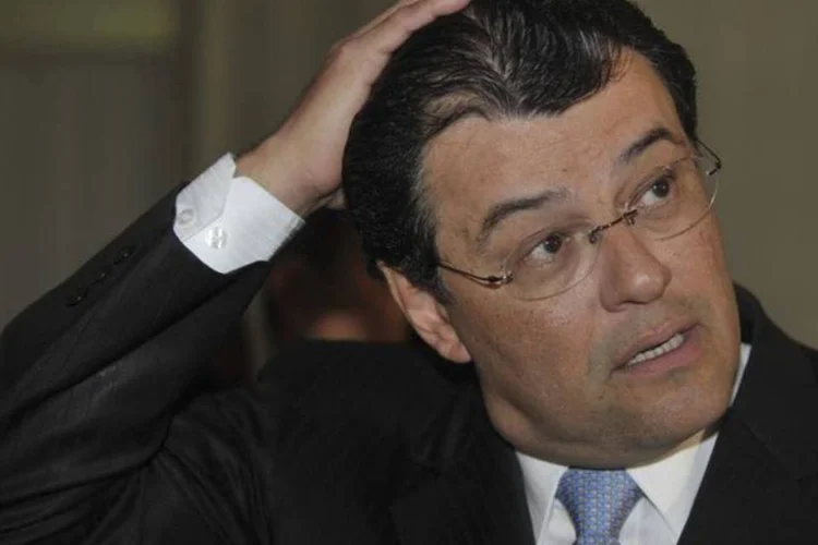 
	Braga: objetivo &eacute; pedir que ministro esclare&ccedil;a o &quot;apag&atilde;o em oito estados e Distrito Federal ocorrido hoje&quot;, diz DEM
 (Agência Brasil)