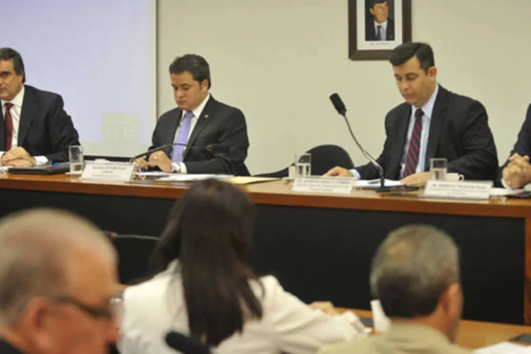 
	Ministro da Justi&ccedil;a, Jos&eacute; Eduardo Cardozo, participa de audi&ecirc;ncia sobre Opera&ccedil;&atilde;o Porto Seguro
 (Antonio Cruz/ABr)