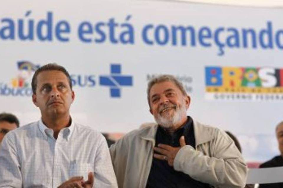 Campos se reúne com Lula para discutir PSB na eleição