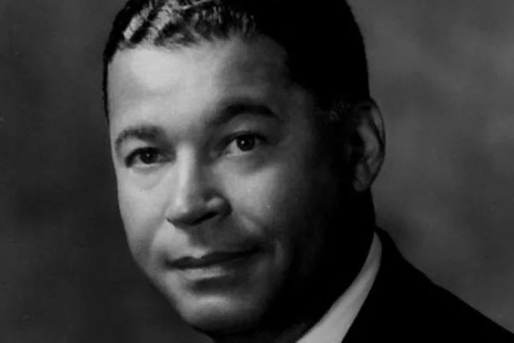 
	Edward Brooke: eleito em 1966, o pol&iacute;tico ocupou seu cargo durante dois mandatos, at&eacute; 1979
 (Wikimedia Commons)
