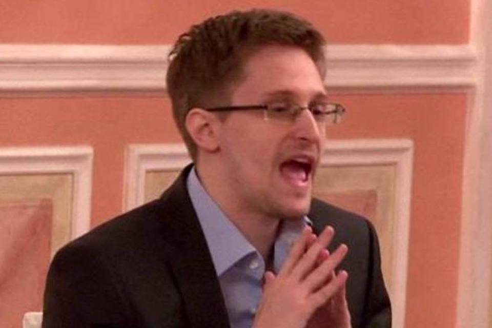 Snowden espera fim de comportamento prejudicial dos EUA