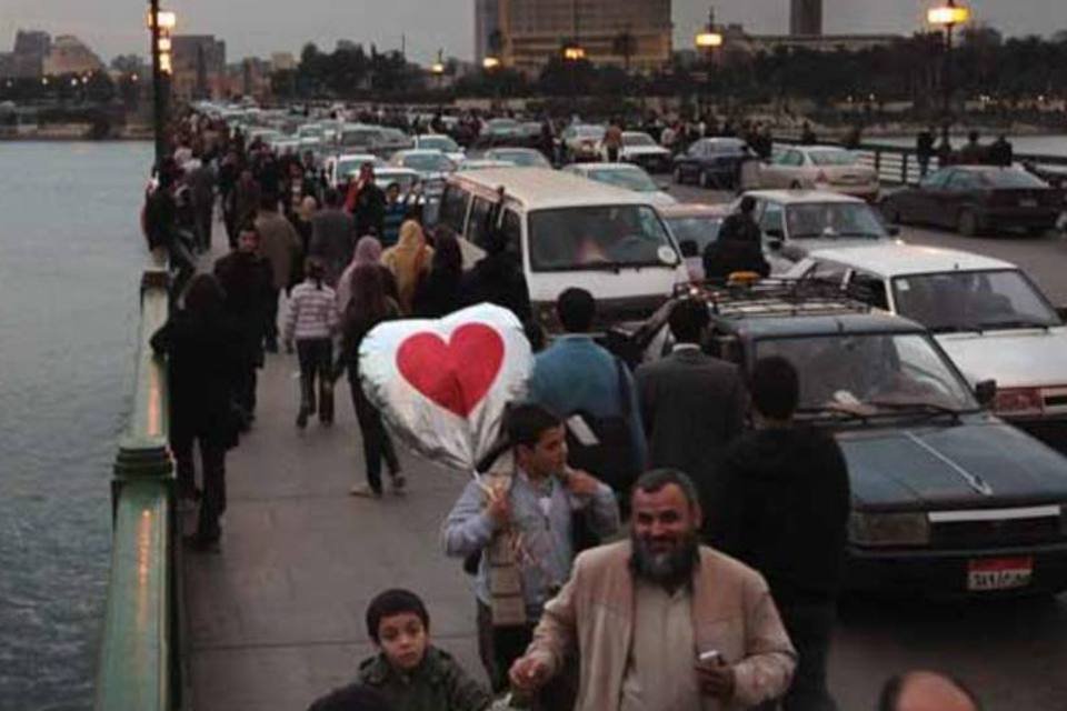 Redes sociais viram armas contra caos do trânsito no Cairo