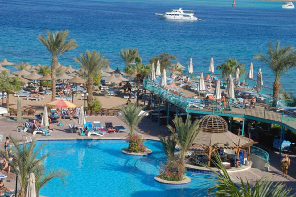 Atiradores ferem turistas estrangeiros em hotel no Egito