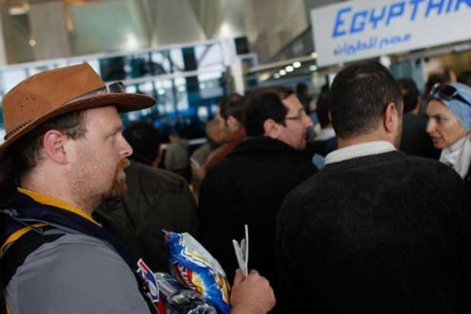 Egyptair cancela voos por 17 horas entre terça e quarta-feira