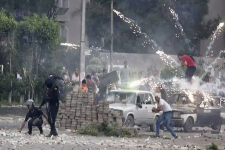 
	Viol&ecirc;ncia durante protestos no Egito: apesar das recentes amea&ccedil;as, a maioria dos manifestantes est&aacute; tranquila e duvida que as for&ccedil;as de seguran&ccedil;a fa&ccedil;am uma grande opera&ccedil;&atilde;o para dispers&aacute;-los
 (Reuters)