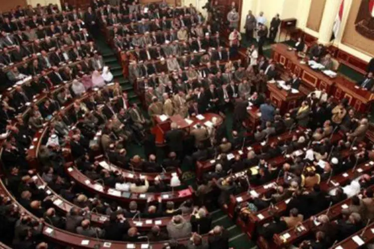 PLJ ocupa metade das cadeiras parlamentares e está ligado à Irmandade Muçulmana (Asmaa Waguih/AFP)