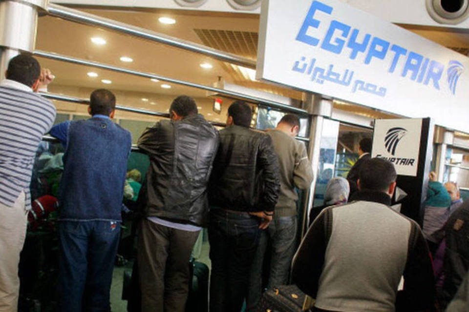 Empresa internacional fará busca por caixa preta da Egyptair