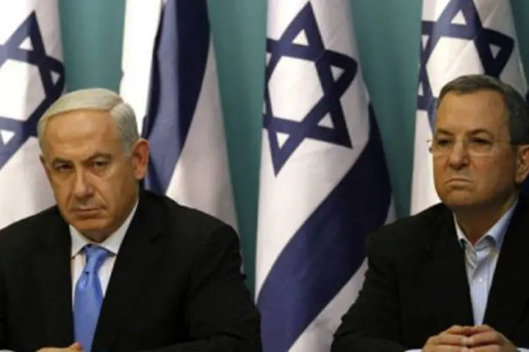 
	Benjamin Netanyahu e Ehud Barak: Barak chegou a ser primeiro-ministro entre 1999 e 2001 e atualmente era considerado o n&uacute;mero dois do governo
 (Gali Tibbon/AFP)