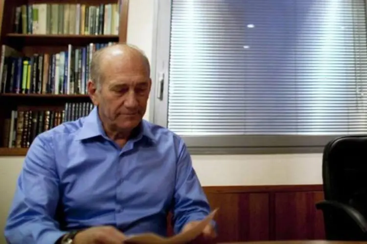 
	Ehud Olmert: condena&ccedil;&atilde;o encerra a batalha legal que o ex-premi&ecirc;, de 68 anos, est&aacute; enfrentando desde que foi for&ccedil;ado a renunciar em 2009
 (Uriel Sinai/Getty Images)