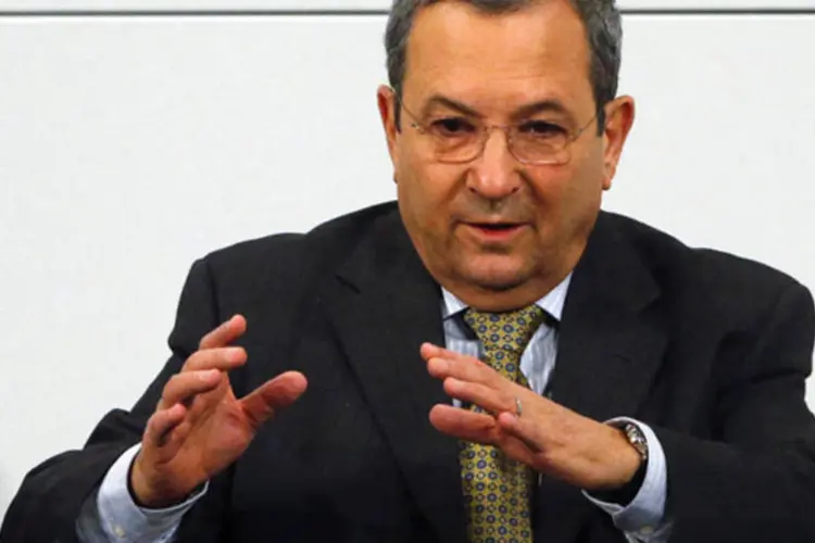 
	Ministro da Defesa de Israel Ehud Barak: &quot;Dissemos que n&atilde;o achamos que se deva permitir que sistemas aperfei&ccedil;oado de armas sejam transferidos no L&iacute;bano&quot;, afirmou Barak.
 (REUTERS/Michael Dalder)