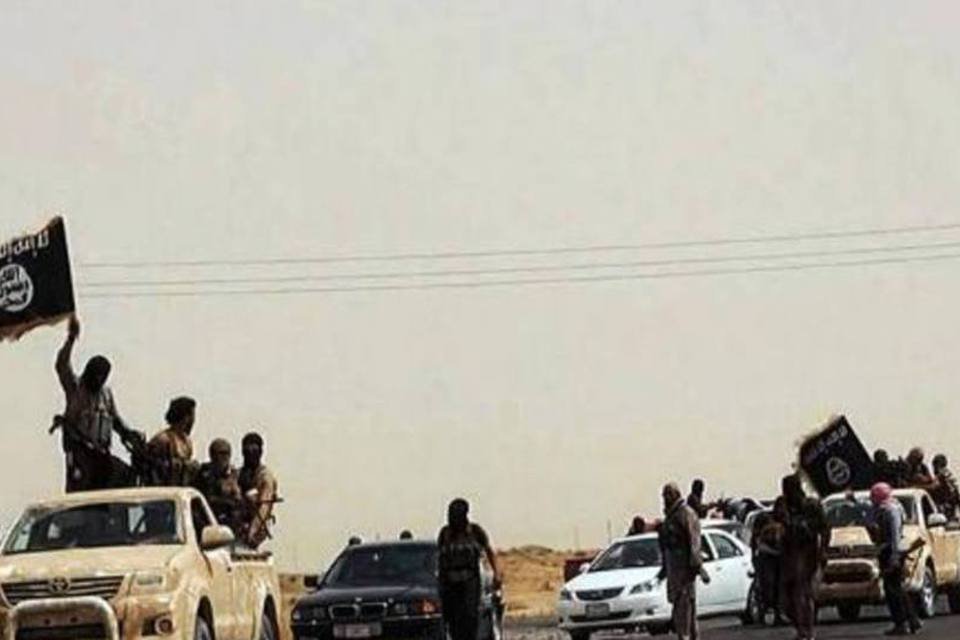 Militantes iraquianos tomam maior represa do país