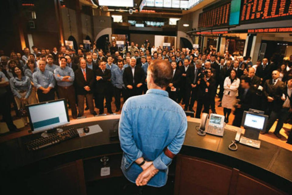 OGX dispara quase 50% e estimula alta da Bovespa