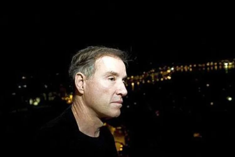 Eike Batista: O poço OGX-12 está localizado no bloco BM-S-57 e situa-se a aproximadamente 95 quilômetros da costa (.)