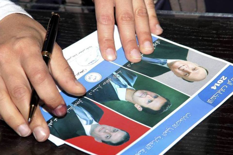 Candidatos votam nas eleições presidenciais sírias