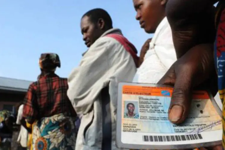 Congoleses votam: os congoleses perceberam que seu voto é inútil, já que é o próprio governo que nomeia os representantes dos circunscrições do país (Simon Maina/AFP)