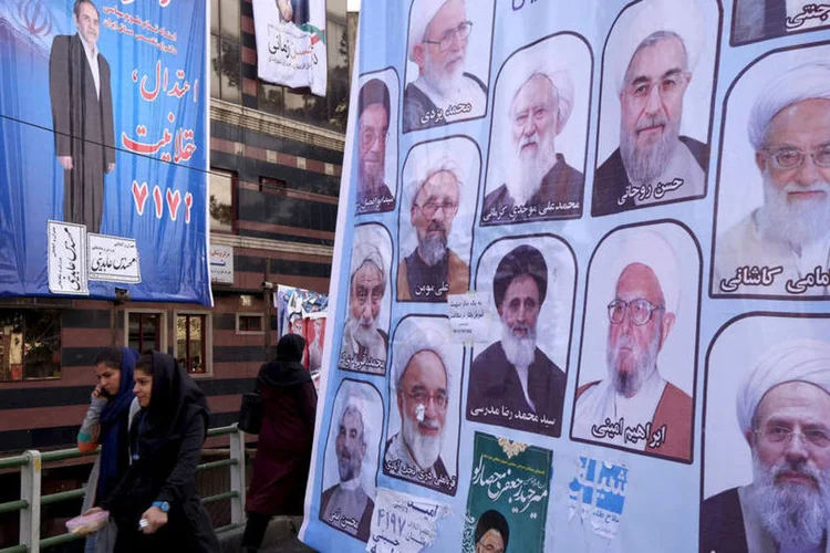 
	Elei&ccedil;&otilde;es no Ir&atilde;: os 76 anos de idade do atual l&iacute;der, Ali Khamenei, fazem pensar que esta institui&ccedil;&atilde;o poder&aacute; ter um protagonismo inusitado nos pr&oacute;ximos anos
 (Raheb Homavandi/ Reuters)