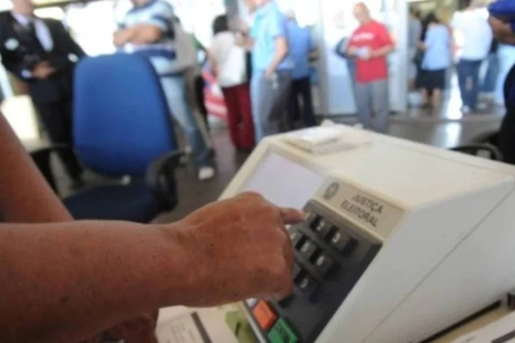 O eleitor que não realizar a justificativa no dia da votação tem até 60 dias após o pleito para entregar o requerimento (.)