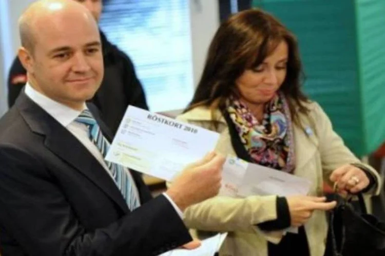 Tanto centro-direita quanto esquerda rejeitam se unir à extrema direita (.)