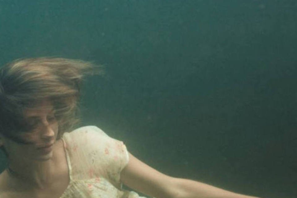 “Elena” mostra busca de diretora por lembranças de irmã