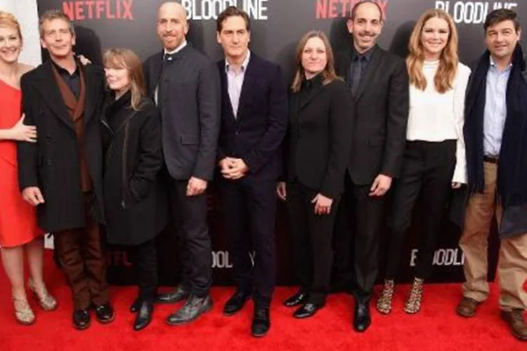 Elenco se reúne no lançamento da série em Nova York (Andrew H. Walker/AFP)