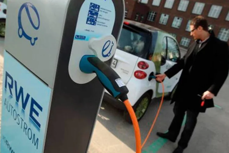 
	Carro el&eacute;trico: pa&iacute;s apenas 130.000 h&iacute;bridos e 25.000 el&eacute;tricos, contra 14,5 milh&otilde;es de ve&iacute;culos a diesel
 (Sean Gallup/Getty Images)