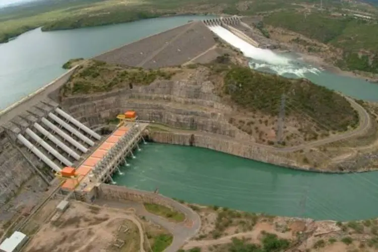 Hidrelétrica: pelo regime de cotas, as hidrelétricas entregam a energia às distribuidoras por um preço fixado pela Aneel (foto/Divulgação)