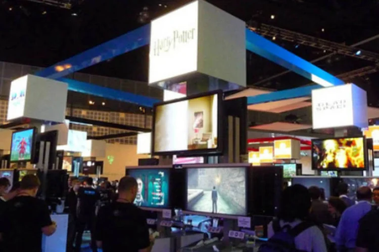 
	Stand de vendas da Eletronic Arts
 (Wikimedia Commons)