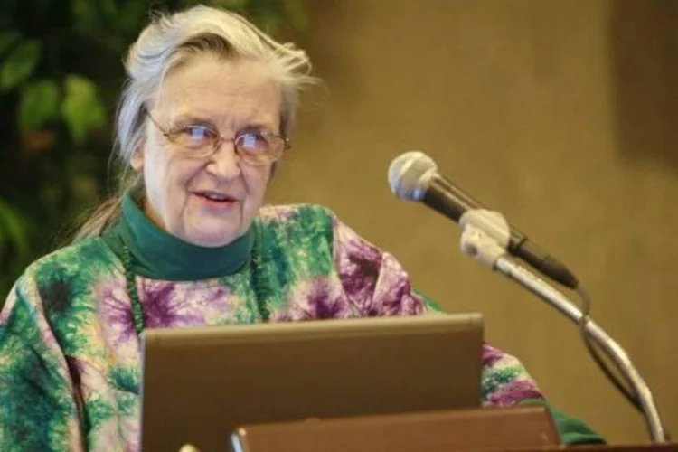 Elinor Ostrom: a economista foi a primeira mulher a receber o prêmio Nobel de Economia, em 2009 (Getty Images)