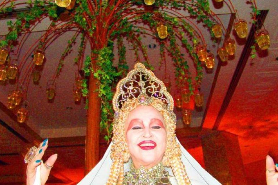 Atriz Elke Maravilha morre aos 71 anos