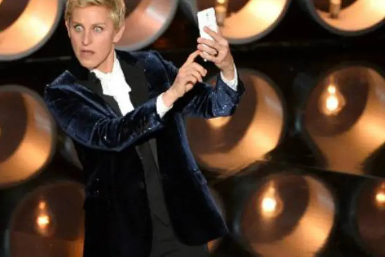 Anfitriã da noite do Oscar, Ellen DeGeneres: atuação da atriz, sempre com um largo sorriso, contrastou com monólogo do comediante Seth MacFarlane no ano passado (Getty Images/AFP)