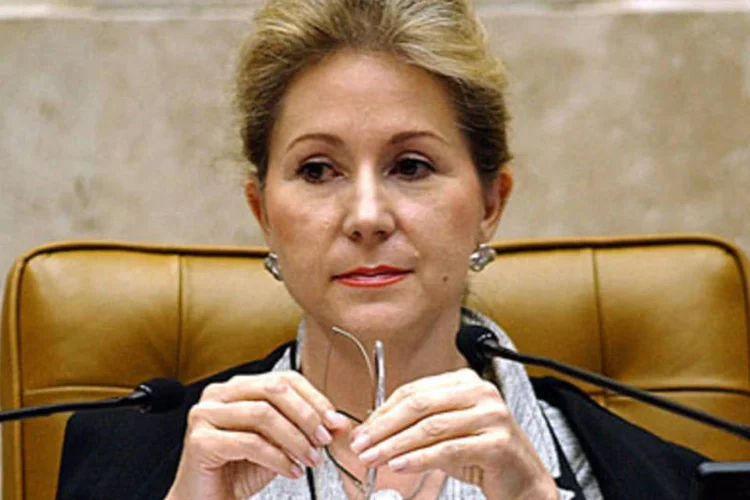 Ellen Gracie vota a favor da Ficha Limpa, voto da ministra era considerado incógnita (.)