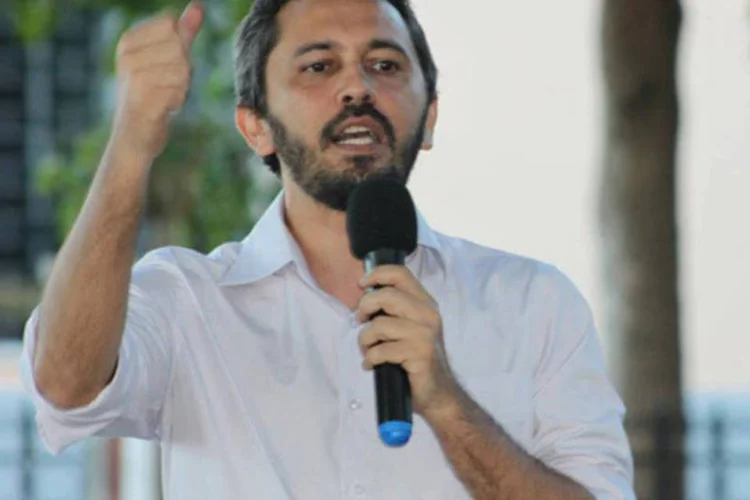 Elmano de Freitas: Ibope indica que o candidato do PT recebeu  (Divulgação)