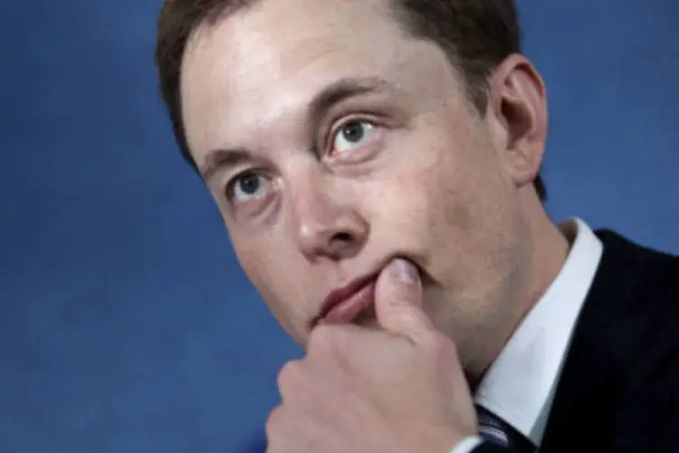 
	Elon Musk: na semana passada, ele anunciou plano para colocar 4 mil sat&eacute;lites na &oacute;rbita da Terra
 (Brendan Smialowski/Getty Images)