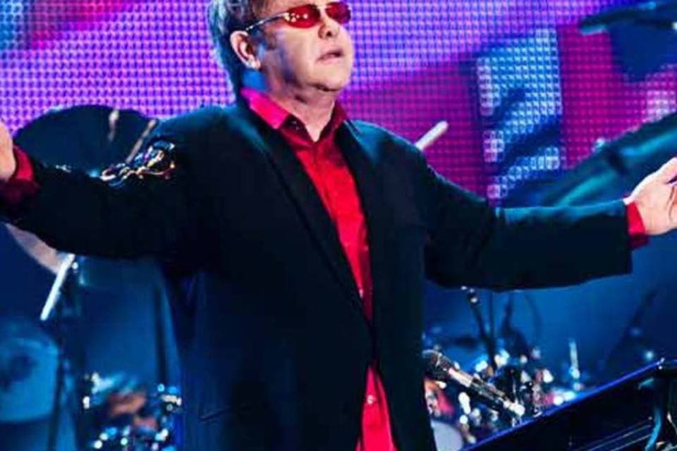Elton John encerra na Venezuela breve turnê pela América Latina