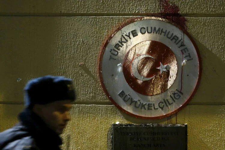 
	Embaixada da Turquia na R&uacute;ssia: &quot;Esperamos que entre Turquia e R&uacute;ssia seja recuperada a coopera&ccedil;&atilde;o tradicional&quot;
 (Sergei Karpukhin / Reuters)