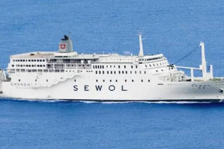 A embarcação Sewol: naufrágio provocou a morte de 300 pessoas (Mokpo Coast Guard Station/AFP)