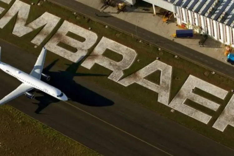 Avião modelo 190, da Embraer (Divulgação/Embraer)