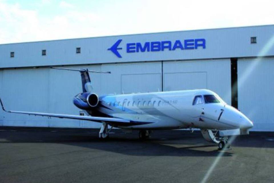Embraer espera repetir desempenho deste ano em 2012