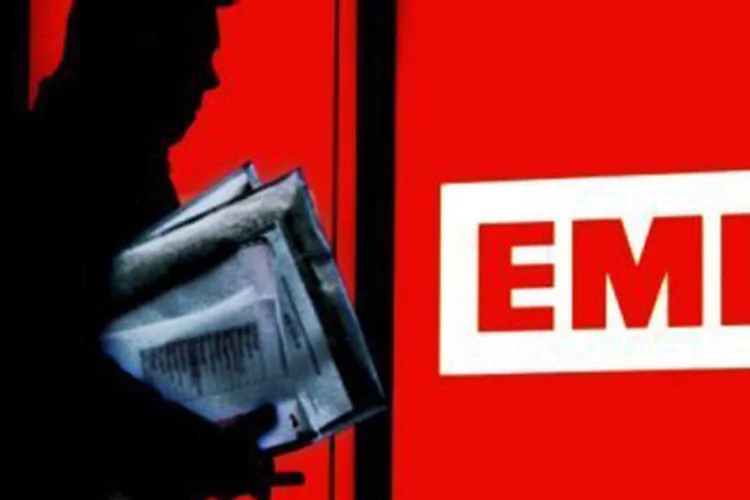 
	Logo da EMI: a Universal, controlada pelo grupo franc&ecirc;s Vivendi, dever&aacute; realizar uma s&eacute;rie de concess&otilde;es
 (Carl de Souza/AFP)