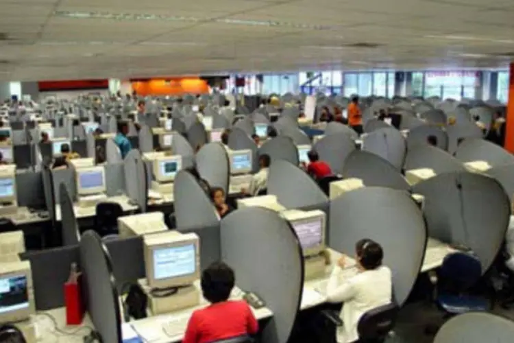 Empresa de telemarketing: setor de serviços gerou 45.961 postos de trabalho de um total de 140 mil empregos criados no mês de julho (Divulgação)