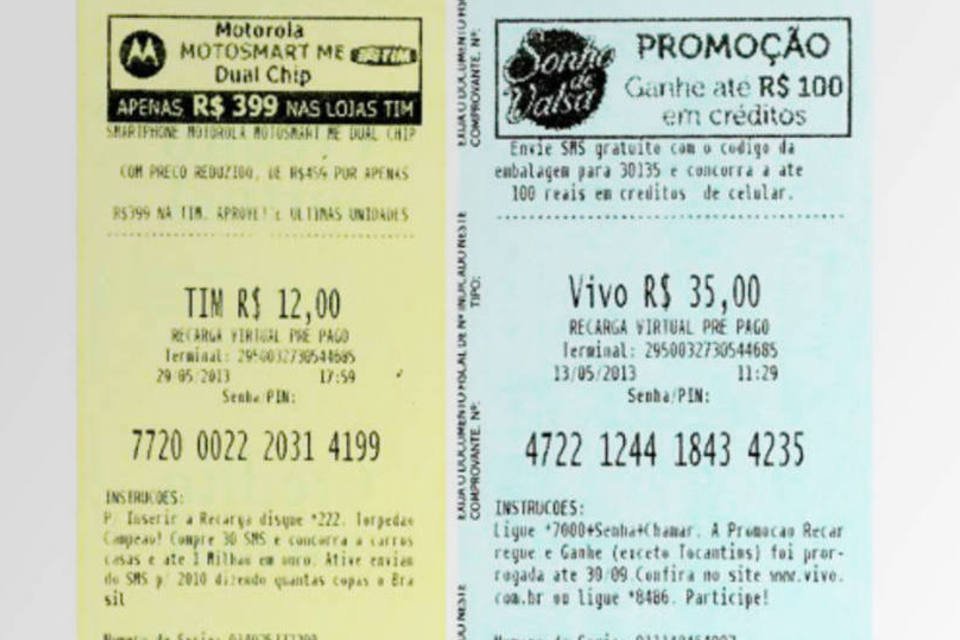 Empresa faz publicidade no papel da recarga do celular