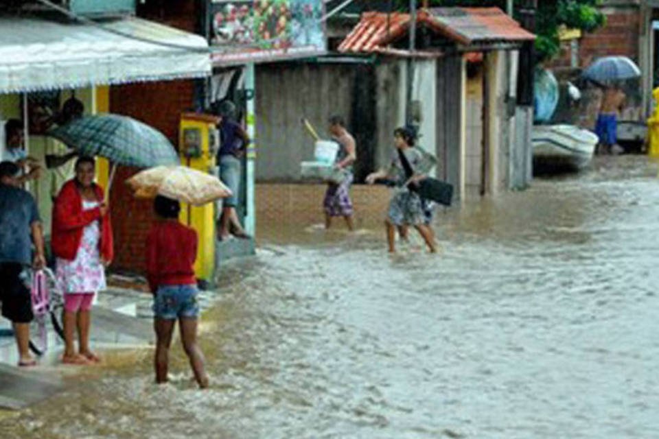 Após temporal, 11 morrem em Lajedinho, na Bahia