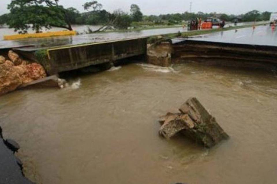 Sobe para 159 o número de mortos por chuvas na Colômbia