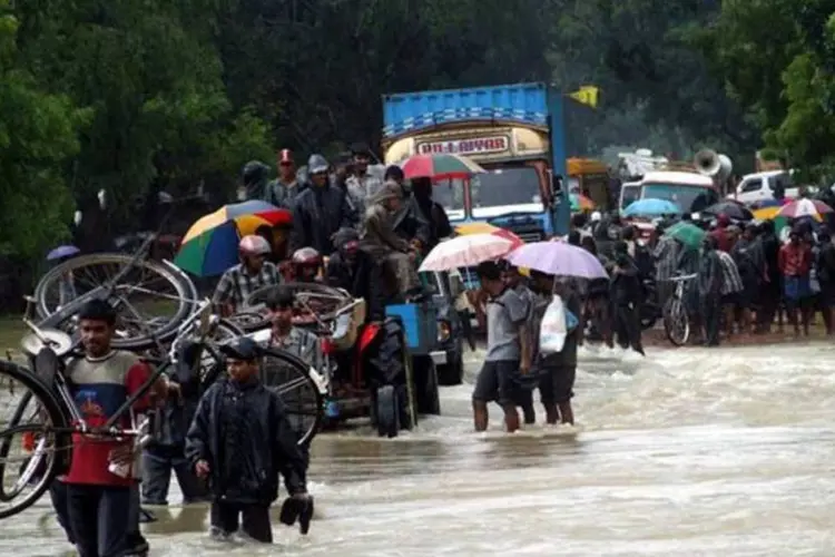 Enchente no Sri Lanka em 2008: mais uma vez, população foi obrigada a deixar suas casas (Wikimedia Commons)