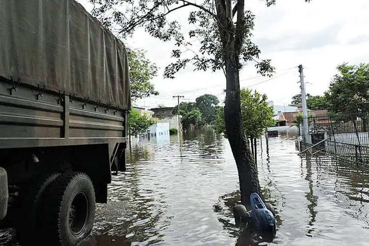 Enchente em Uruguaiana, no Rio Grande do Sul (Defesa Civil de Uruguaiana/Divulgação)