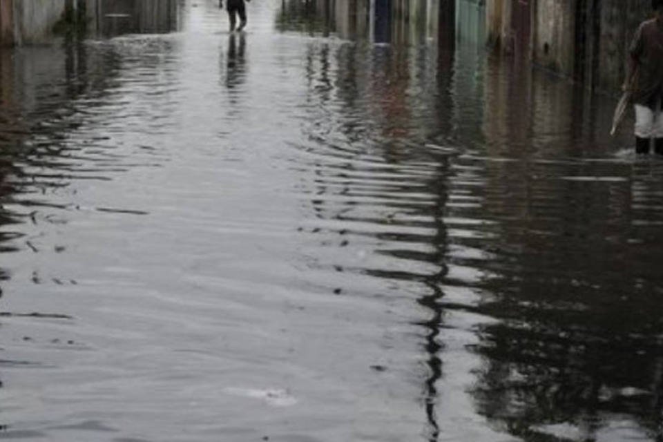 Chuva forte deixa Rio de Janeiro em estágio de atenção