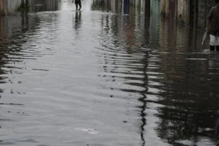 A cidade de Morretes decretou ontem estado de calamidade pública por causa dos alagamentos e enxurradas (Alejandro Pagni/AFP)